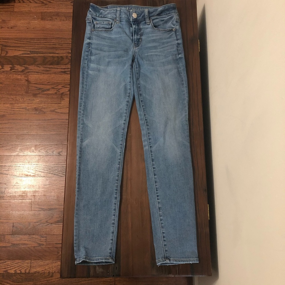 American Eagle NE(X)T Level Stretch Size 4 Jeans